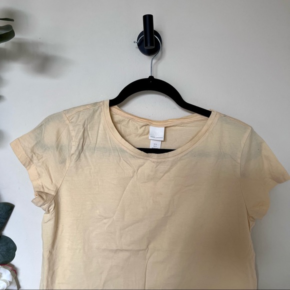 H&M T-Shirt - Picture 3 of 8